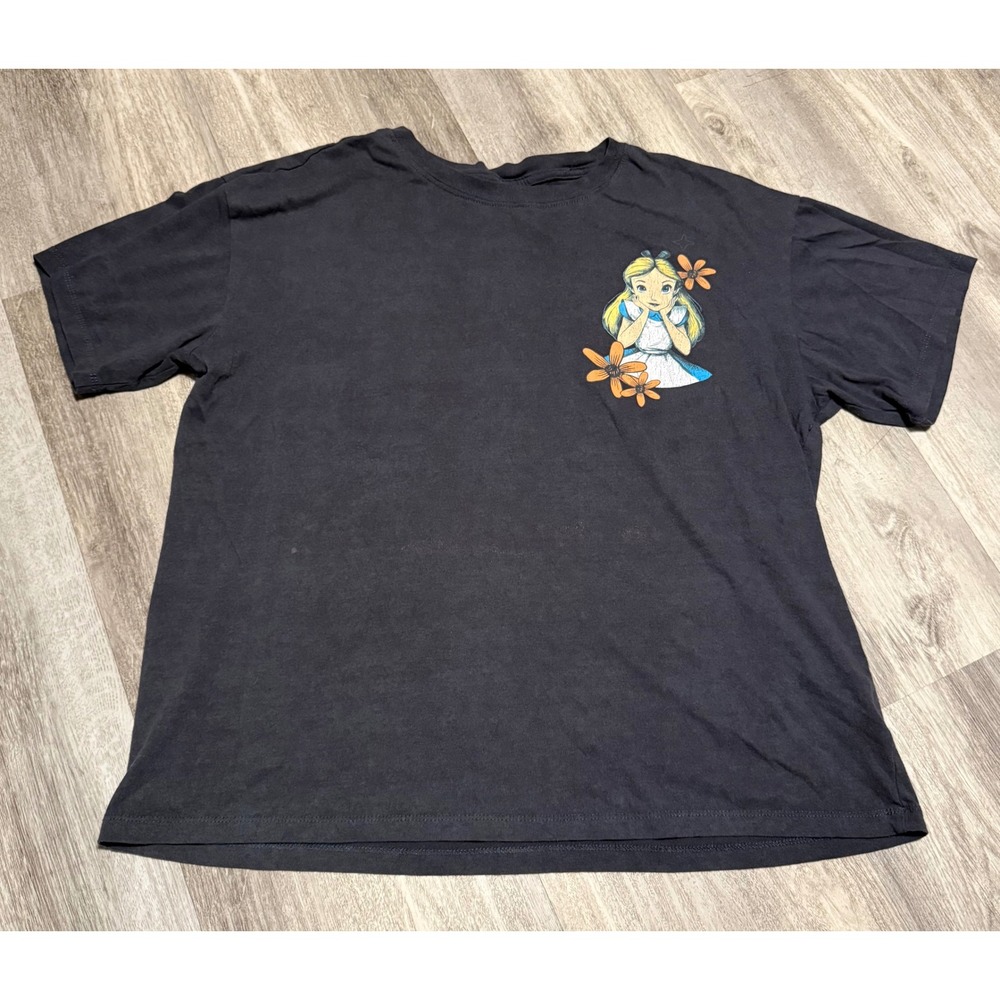 Disney Alice in Wonderland Cheshire Cat Graphic T Black Not All Who Wander Lost